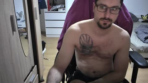 Snapshot of dan_the_man405 chatting on March 12, 7:36 pm King Dan online show from March 12, 7:36 pm