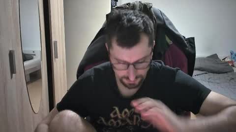 King Dan online show from April 25, 9:23 pm