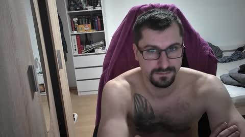 Snapshot of dan_the_man405 chatting on February 20, 7:08 pm King Dan online show from February 20, 7:08 pm