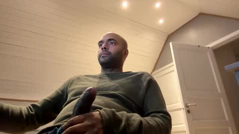 dan_the_man43 online show from November 25, 6:07 pm