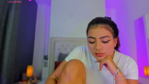 Snapshot of dana_haze chatting on February 22, 5:23 am Dana online show from February 22, 5:23 am