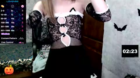 Dana SmileX online show from October 31, 7:25 pm