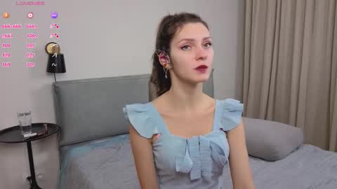 danaaddams online show from November 27, 8:49 pm