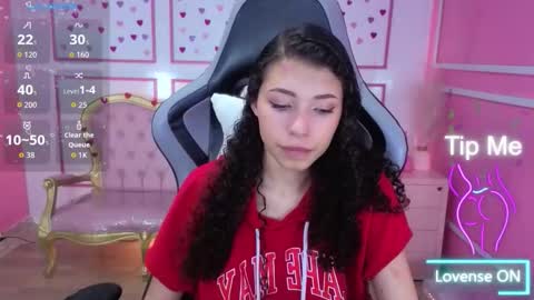 Danatella  online show from December 18, 8:04 pm