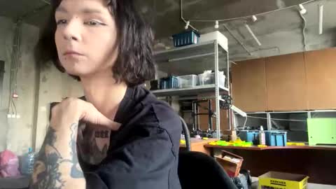 dandelion_sea online show from September 23, 11:37 am