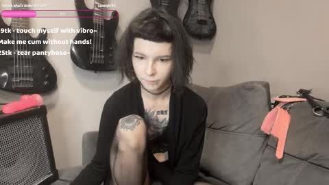 dandelion_sea online show from October 11, 3:26 pm