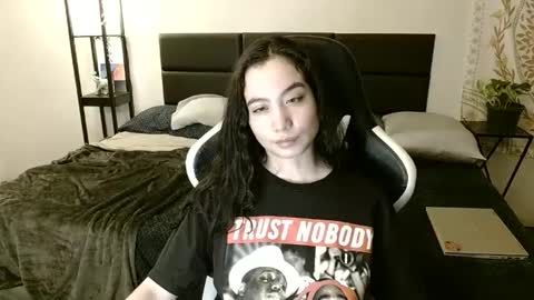 Lea lei-a online show from February 11, 6:40 am