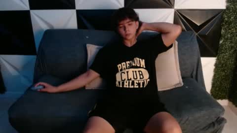 Snapshot of dani_cumboy chatting on February 3, 2:03 am dani_cumboy online show from February 3, 2:03 am