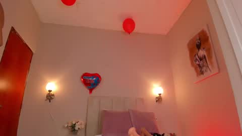 Hi I am Dani online show from February 16, 12:21 pm