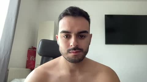 daniel_3827 online show from July 3, 6:51 am
