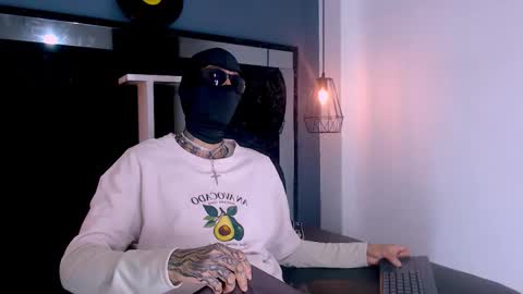 Daniel Delux  online show from November 22, 2:15 pm