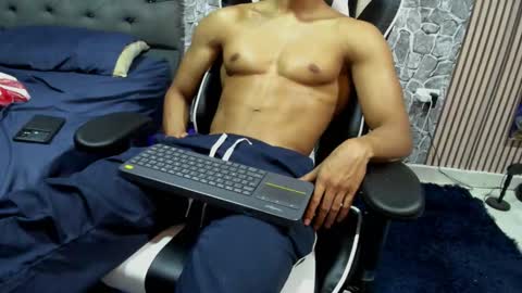 daniel_leconte online show from January 15, 8:01 am