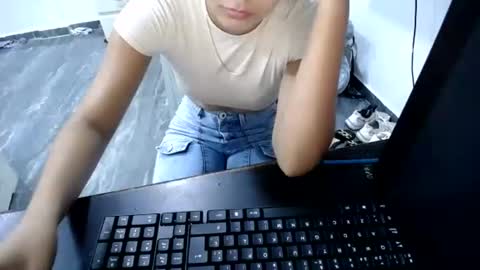 danielaa_foxx online show from July 1, 11:13 pm