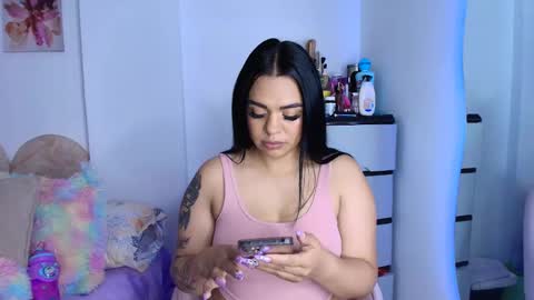 Snapshot of danielacortes03 chatting on October 13, 7:38 pm I think I will close this page please leave me a message if you want to know about me online show from October 13, 7:38 pm