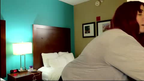 Danielle Banks online show from April 10, 12:05 am