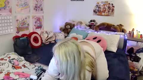 Dani And Daddy online show from December 3, 2:45 am