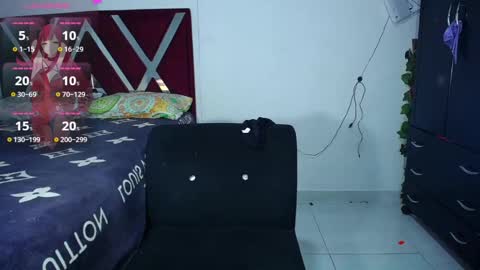 danisabrownn online show from March 12, 12:57 pm