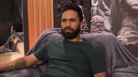 Snapshot of dann_saenz chatting on September 23, 1:43 am Dann saenz online show from September 23, 1:43 am