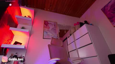 Danna Lovs online show from March 23, 2:44 pm