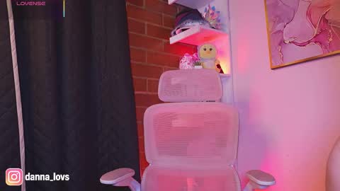 Snapshot of danna_lovs chatting on September 12, 5:37 pm Danna Lovs online show from September 12, 5:37 pm