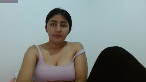 Danna online show from December 14, 1:01 am