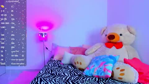 Snapshot of danna_rhodesx chatting on October 24, 9:43 am Danna Rhodes online show from October 24, 9:43 am