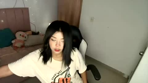 dannagabriella online show from June 14, 11:01 am