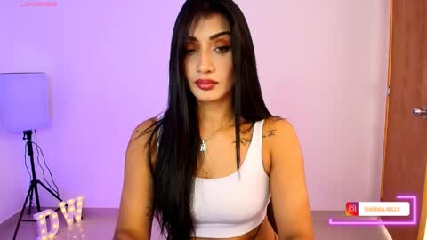 Danna Wells online show from May 18, 7:53 pm