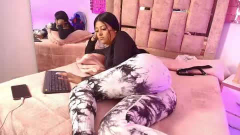 Dannie online show from April 10, 3:50 pm