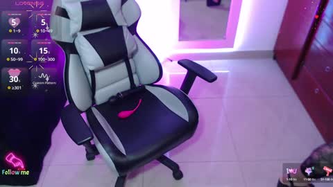 danna online show from December 31, 2:47 pm