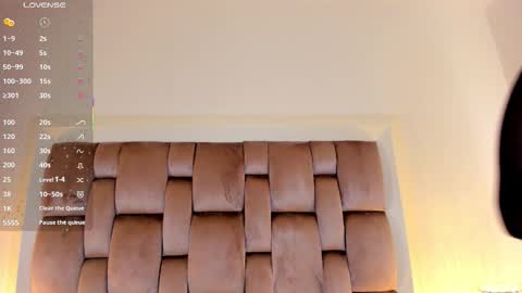 Dannika online show from October 28, 3:40 am