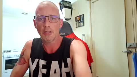 dannozdirekt online show from November 14, 12:40 pm