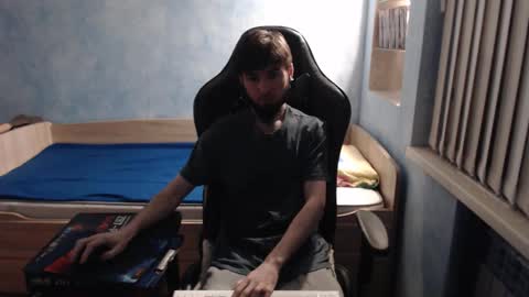 Danny online show from November 16, 1:51 am