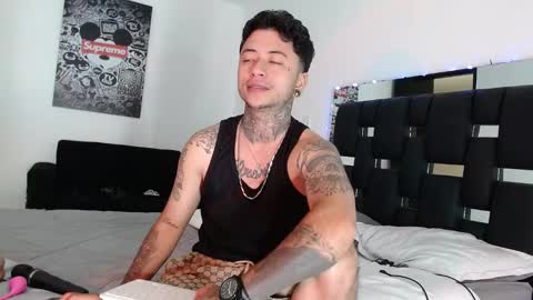Snapshot of danny_stark chatting on January 23, 5:31 pm Danny online show from January 23, 5:31 pm