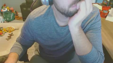 Snapshot of dannyboyx69 chatting on January 13, 12:41 am dannyboyx69 online show from January 13, 12:41 am