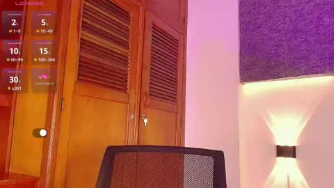 Snapshot of dante_bre chatting on October 7, 12:01 pm dante_bre online show from October 7, 12:01 pm