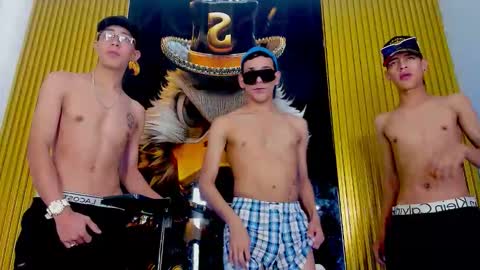 dante_brown1 online show from October 15, 1:31 am