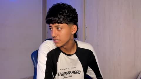 dante_martinez1 online show from April 10, 8:46 pm