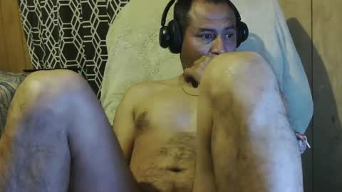 dantehot82 online show from February 9, 8:32 am