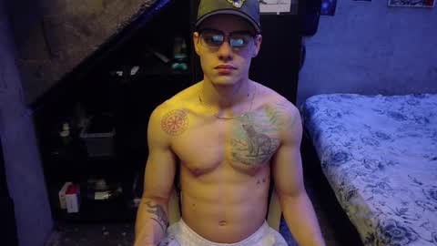 dany_kyng online show from March 18, 4:13 pm