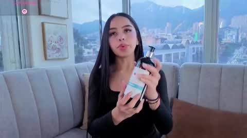 daphne_chers online show from February 6, 9:28 pm