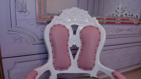 Snapshot of daphne_fox_ chatting on March 8, 9:06 am Daphne  online show from March 8, 9:06 am