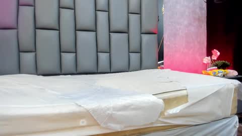 karol  online 2pm until 830 online show from March 7, 1:42 am