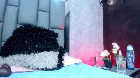 karol  online 2pm until 830 online show from March 11, 7:25 pm