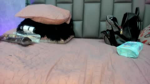 karol  online 2pm until 830 online show from December 19, 7:18 pm