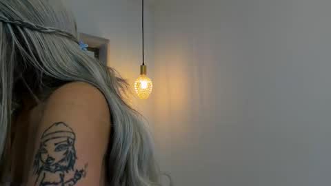 Snapshot of daphne_nicolle chatting on October 17, 8:57 pm Daphne online show from October 17, 8:57 pm