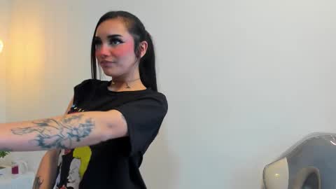Snapshot of daphne_nicolle chatting on October 15, 8:31 pm Daphne online show from October 15, 8:31 pm