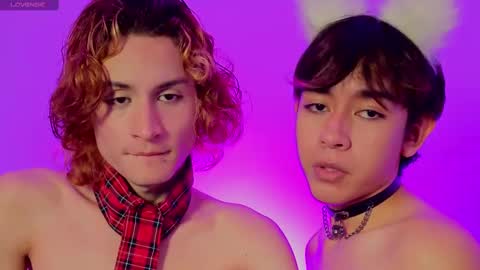 darcy_and_stolas online show from October 1, 4:33 am