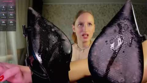 Darcy Siren online show from December 21, 3:07 pm