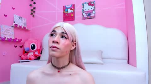 Snapshot of daripqueen chatting on March 1, 5:49 pm DaripQueen online show from March 1, 5:49 pm